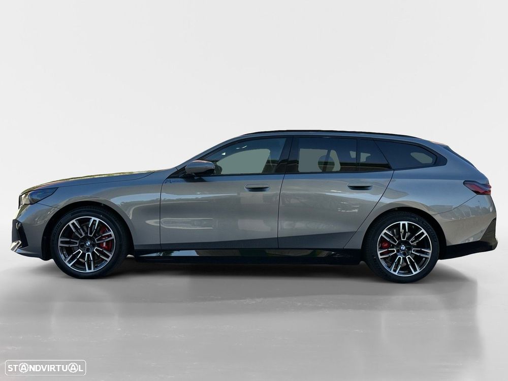 BMW i5 Touring eDrive40 - 2