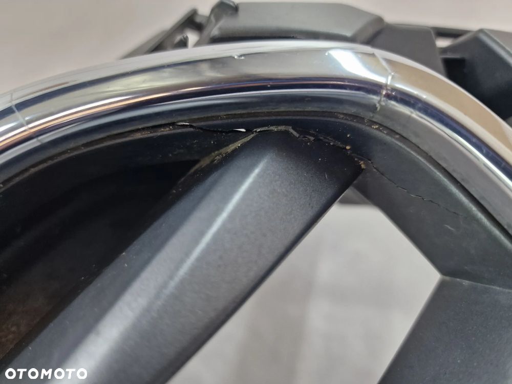 AUDI A3 8V0 / 8V3 / 8V 12- ATRAPA / GRILL PRZEDNI PRZÓD , NR 8V3853651 , NR AUKCJI GL743 - 11