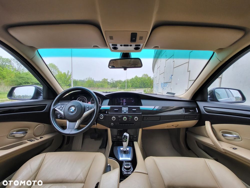 BMW Seria 5 520d - 18