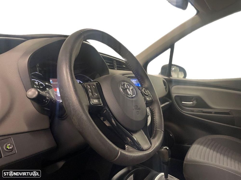 Toyota Yaris - 12