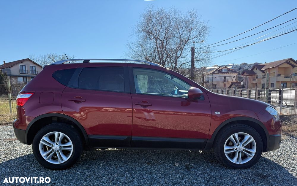 Nissan Qashqai 1.6 dCi DPF tekna - 5