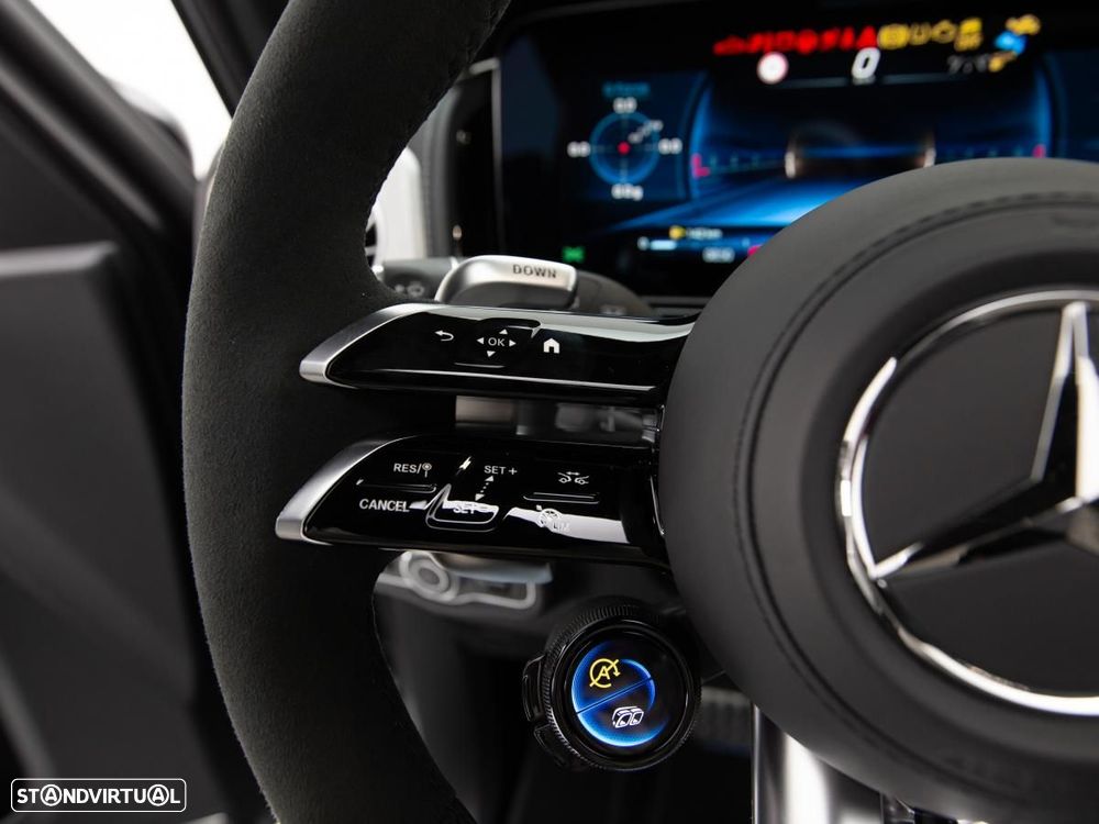 Mercedes-Benz G 63 AMG 4x4 - 28