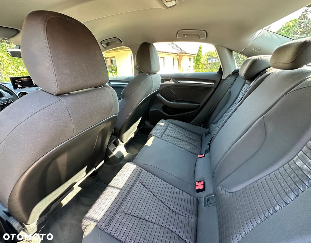 Audi A3 Limousine 30 TFSI sport - 16