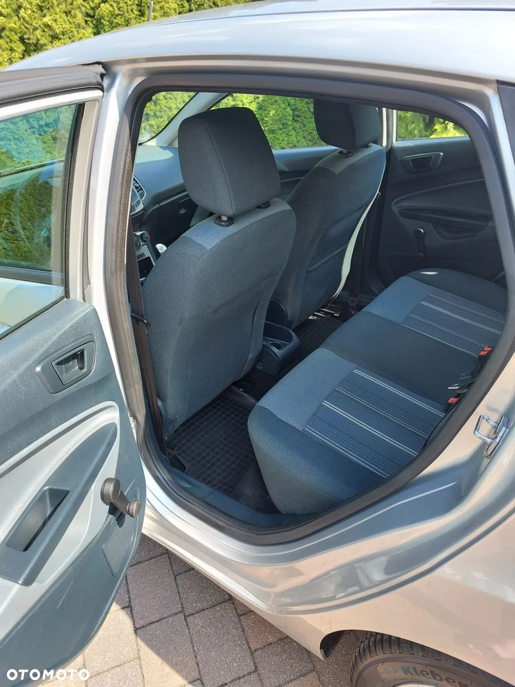 Ford Fiesta 1.25 Ambiente - 8