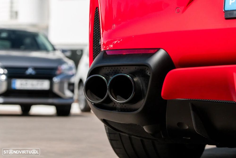Ferrari 812 Superfast 6.5 V12 - 10