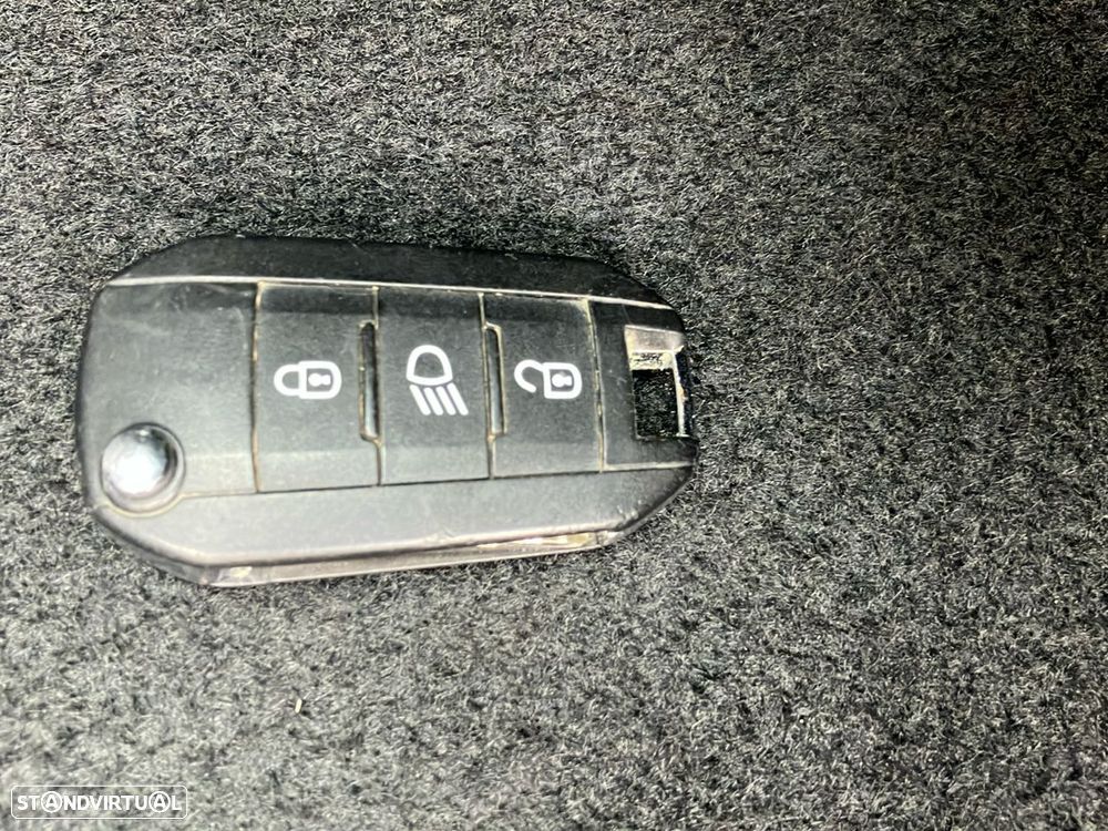 Peugeot 3008 1.2 PureTech Allure - 18