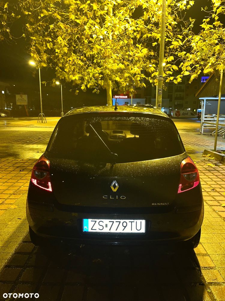 Renault Clio 1.6 16V Expression - 4