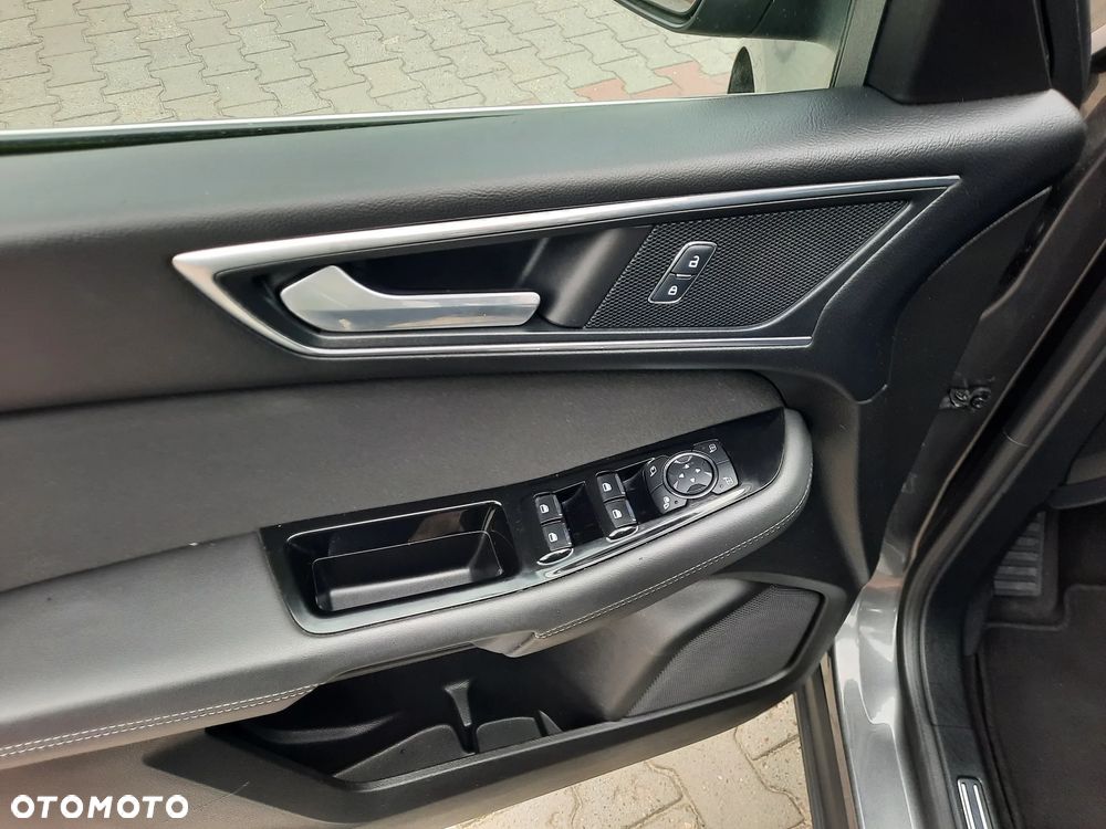 Ford S-Max - 22