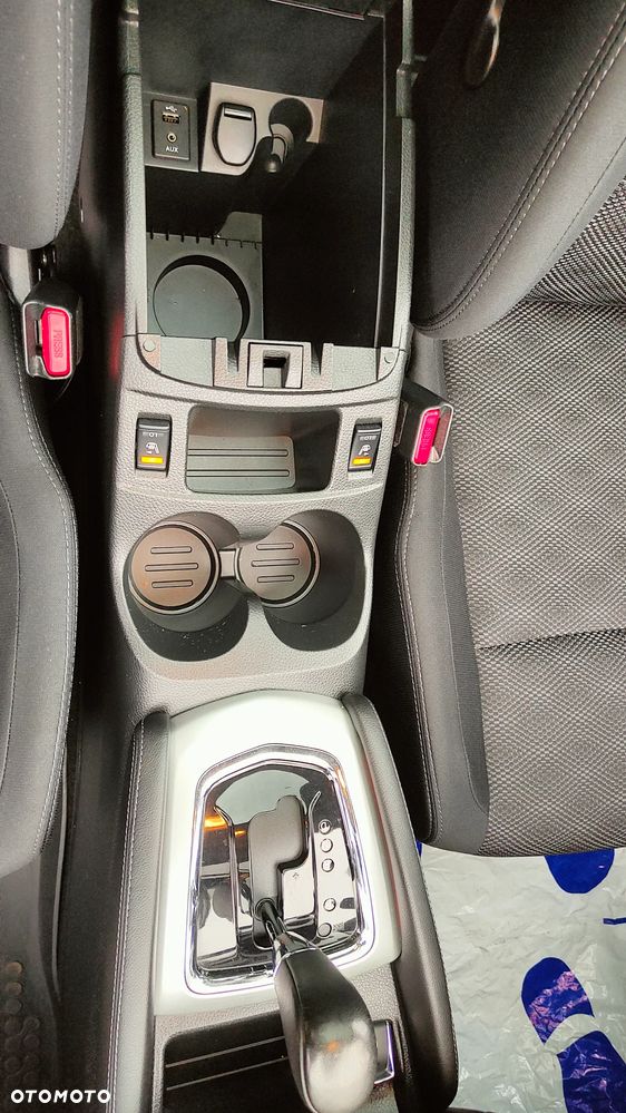 Nissan Qashqai 1.6 dCi Xtronic TEKNA+ - 27