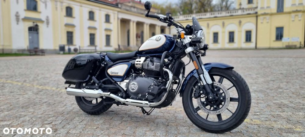 Royal Enfield Super Meteor - 2