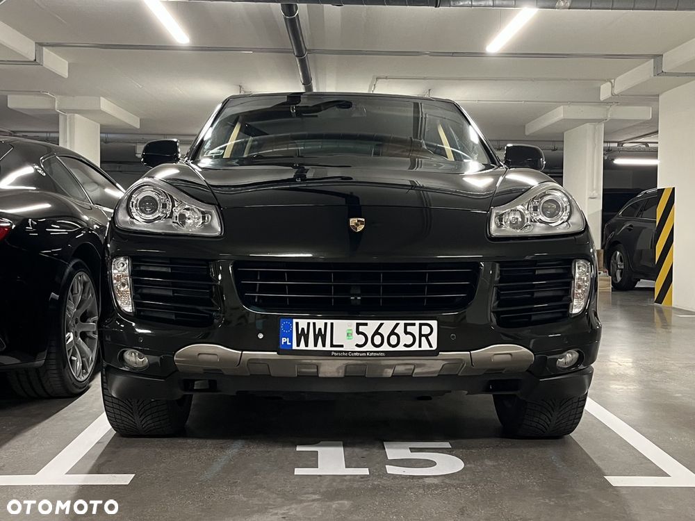 Porsche Cayenne - 16
