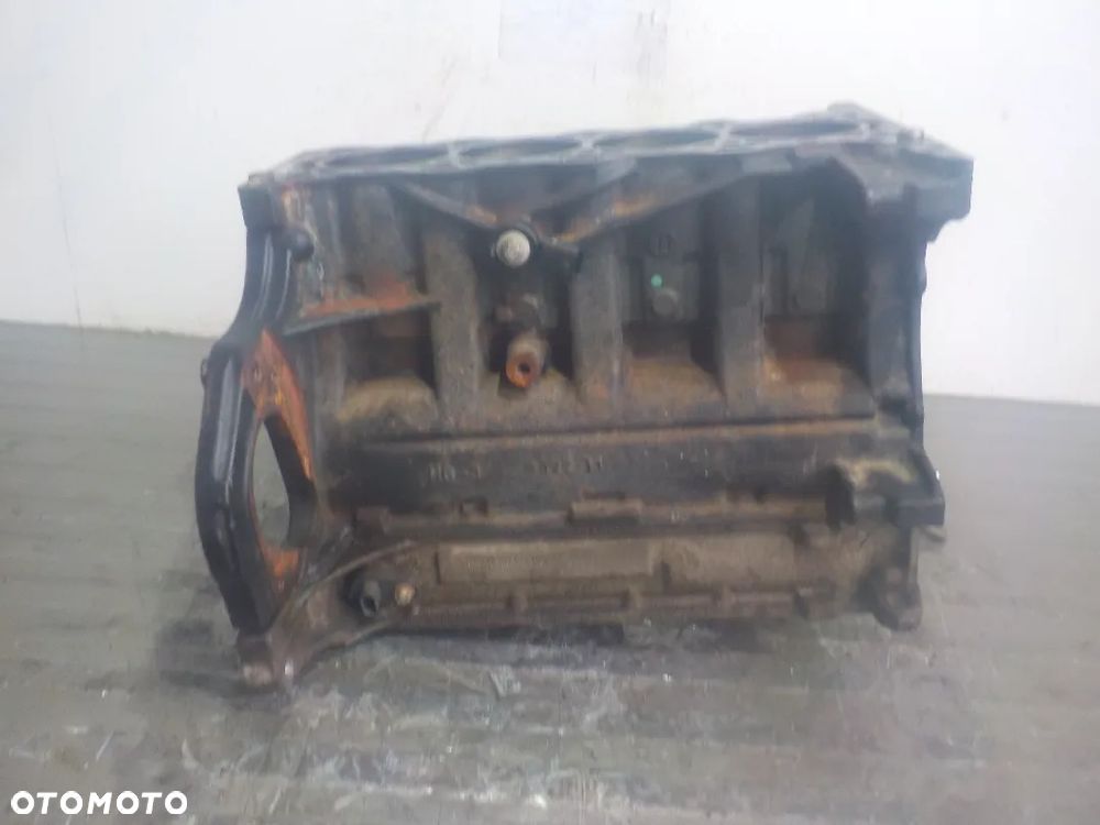 OPEL 1.4 A14XER BLOK SILNIKA - 4