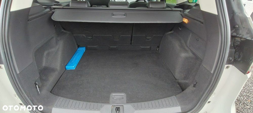 Ford Kuga - 19