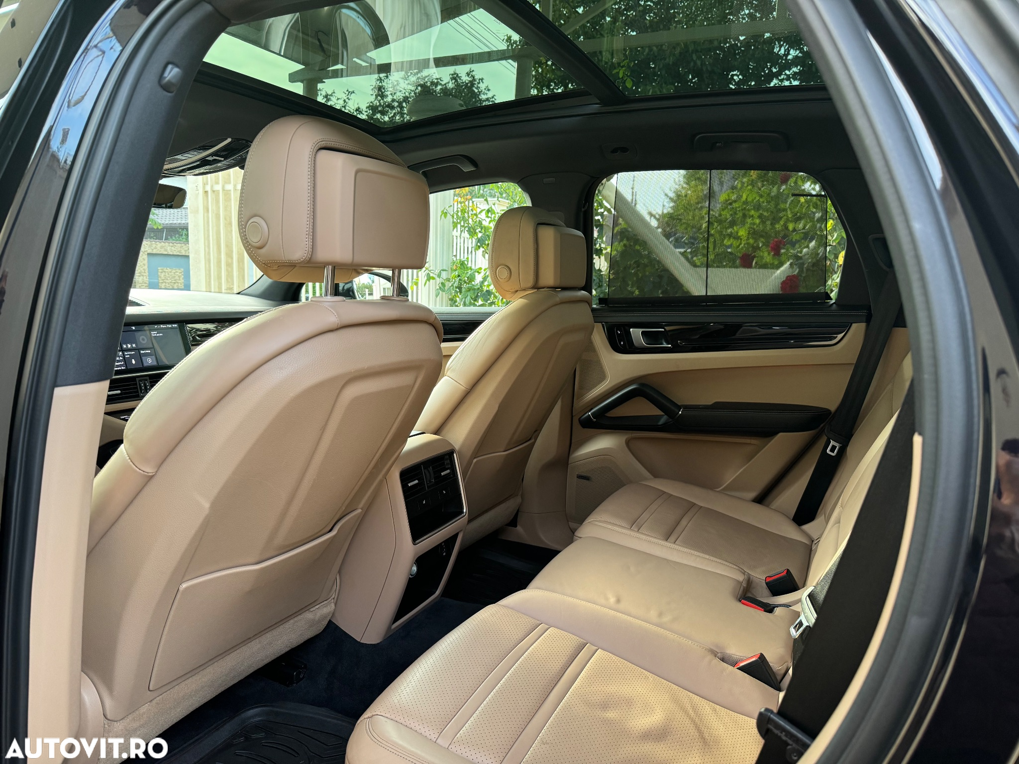 Porsche Cayenne - 21