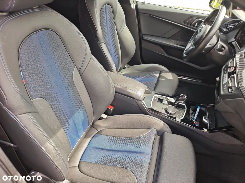 BMW Seria 2 218d M Sport - 13