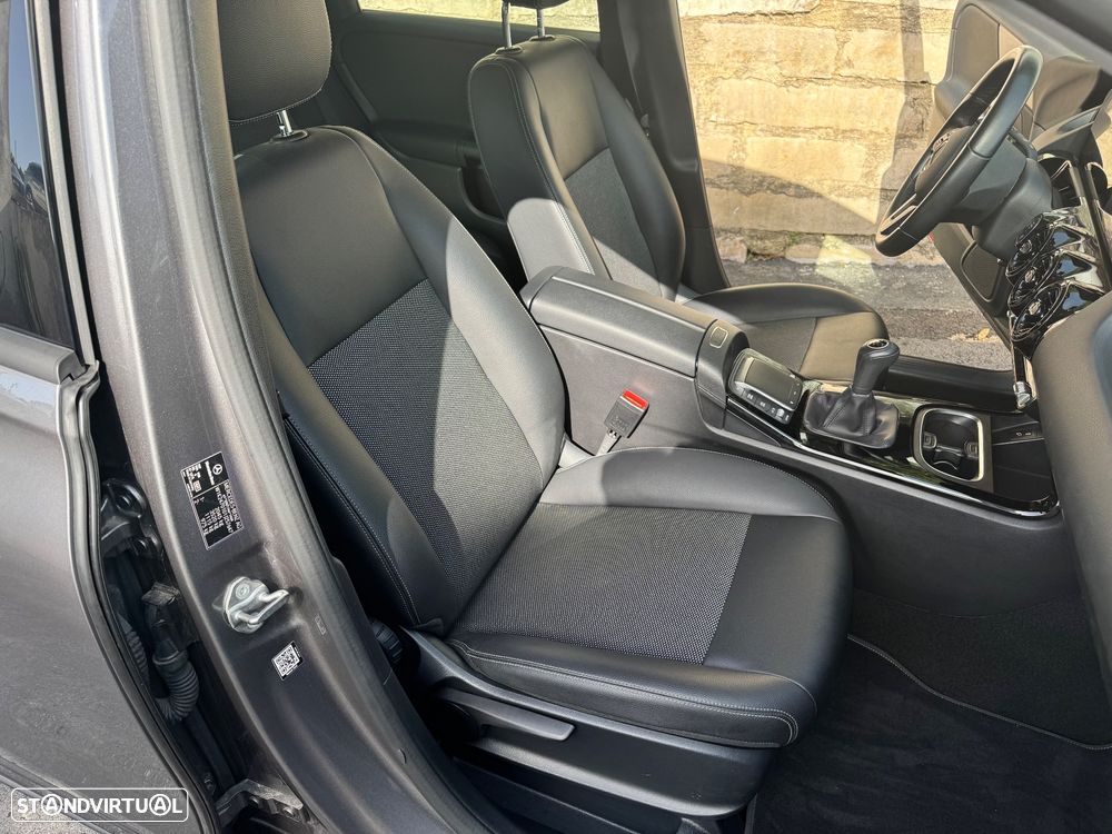 Mercedes-Benz B 180 d Style - 16