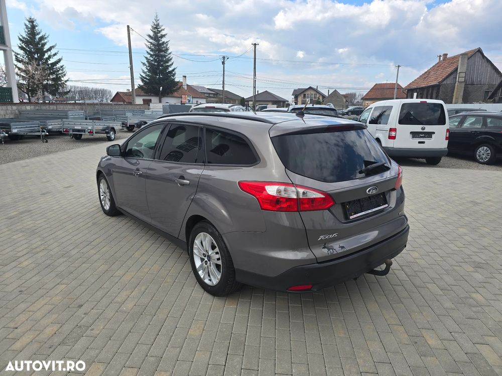 Ford Focus 1.6 TDCi DPF Start-Stopp-System SYNC Edition - 3