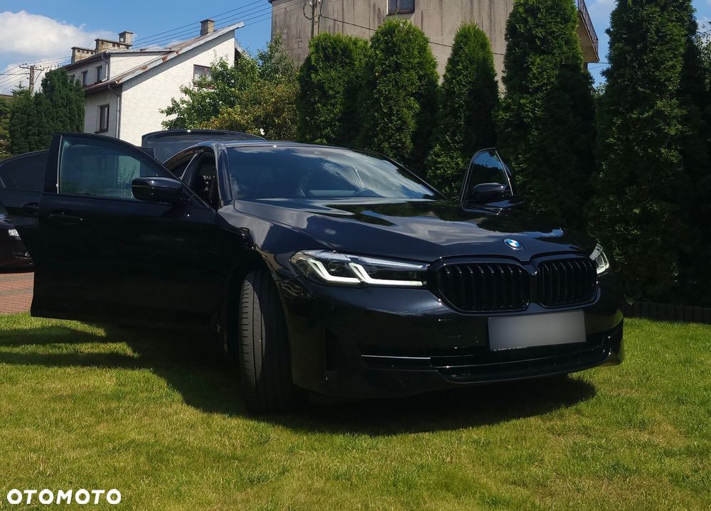 BMW Seria 5 530i xDrive mHEV Luxury Line sport - 4