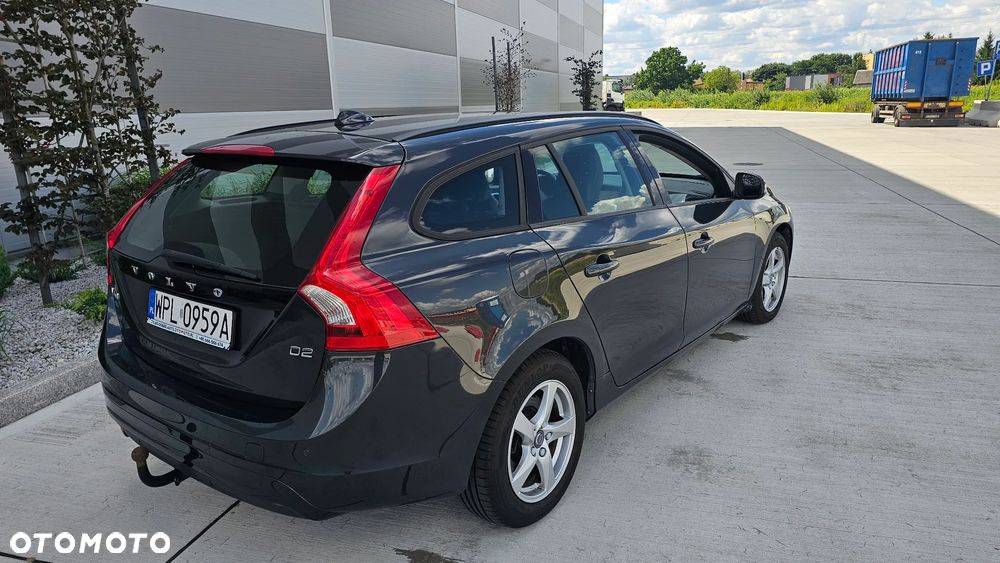 Volvo V60 D2 Drive-E Momentum - 32