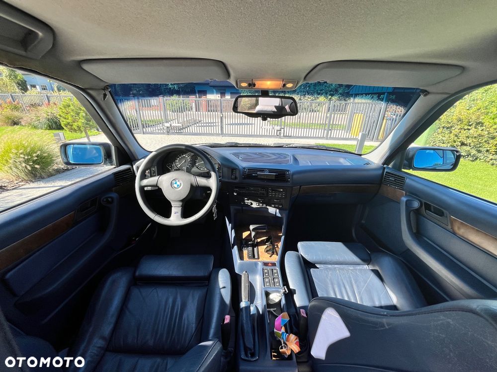 BMW Seria 5 540i - 6