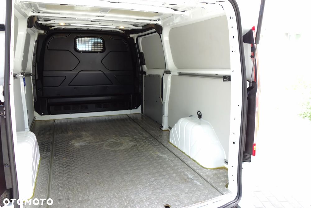 Ford Transit Custom 2.0 Ecoblue  Long 130 KM Klima Webasto - 10