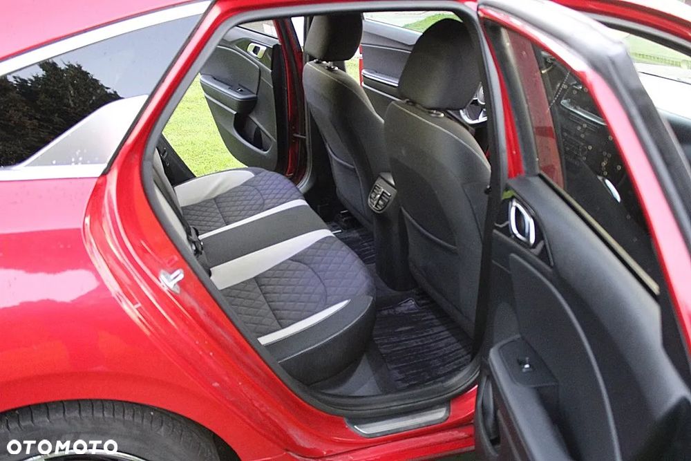 Kia ProCeed 1.4 T-GDI GT Line DCT - 12