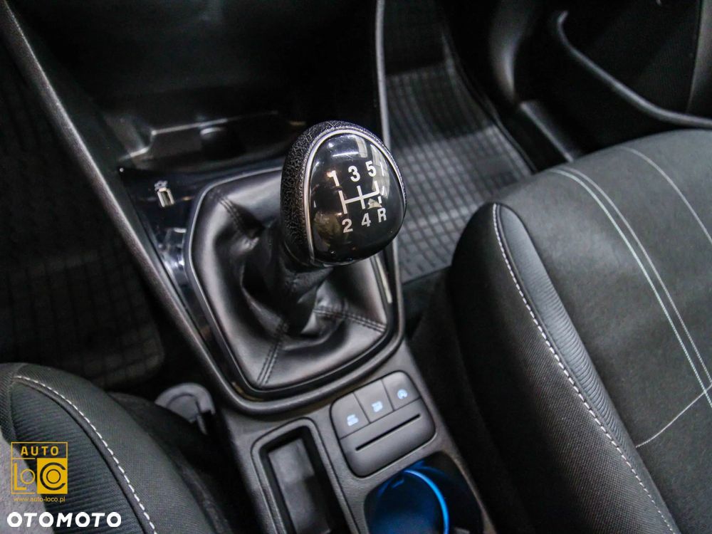 Ford Fiesta 1.1 S&S TITANIUM - 23