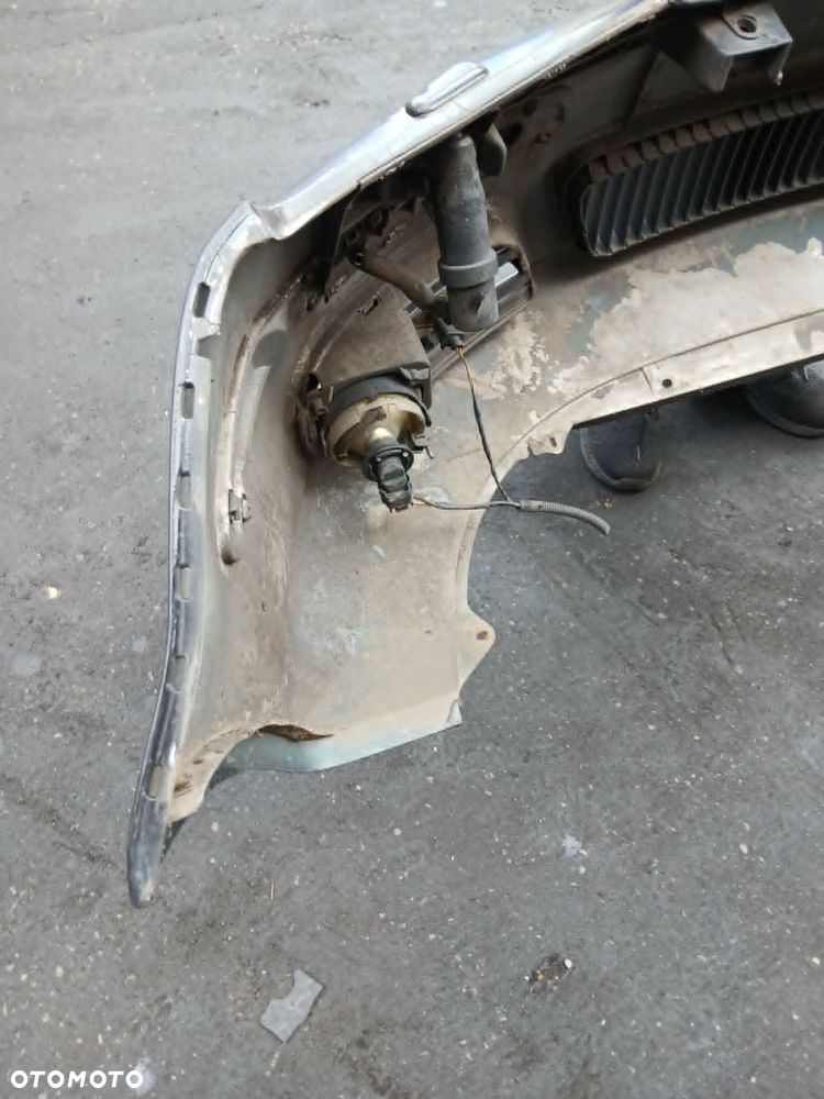 Skoda Fabia I Lift Zderzak przedni pod Xenon kod lakieru 9910 - 7