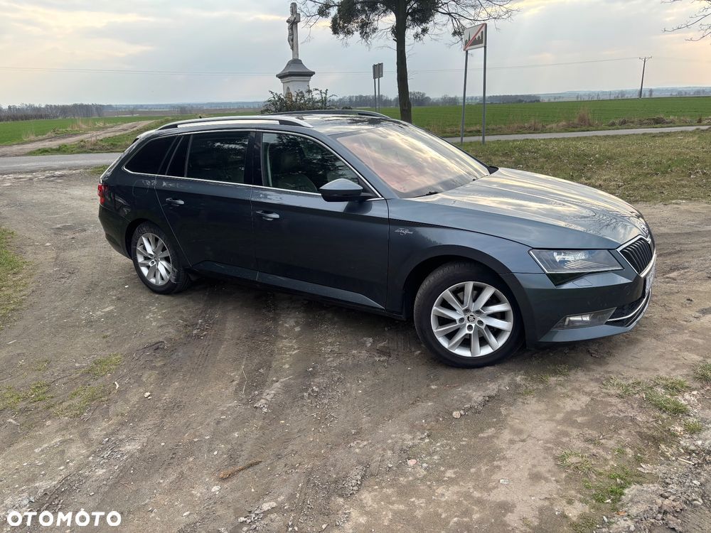 Skoda Superb 2.0 TDI 4x4 Ambition DSG - 2