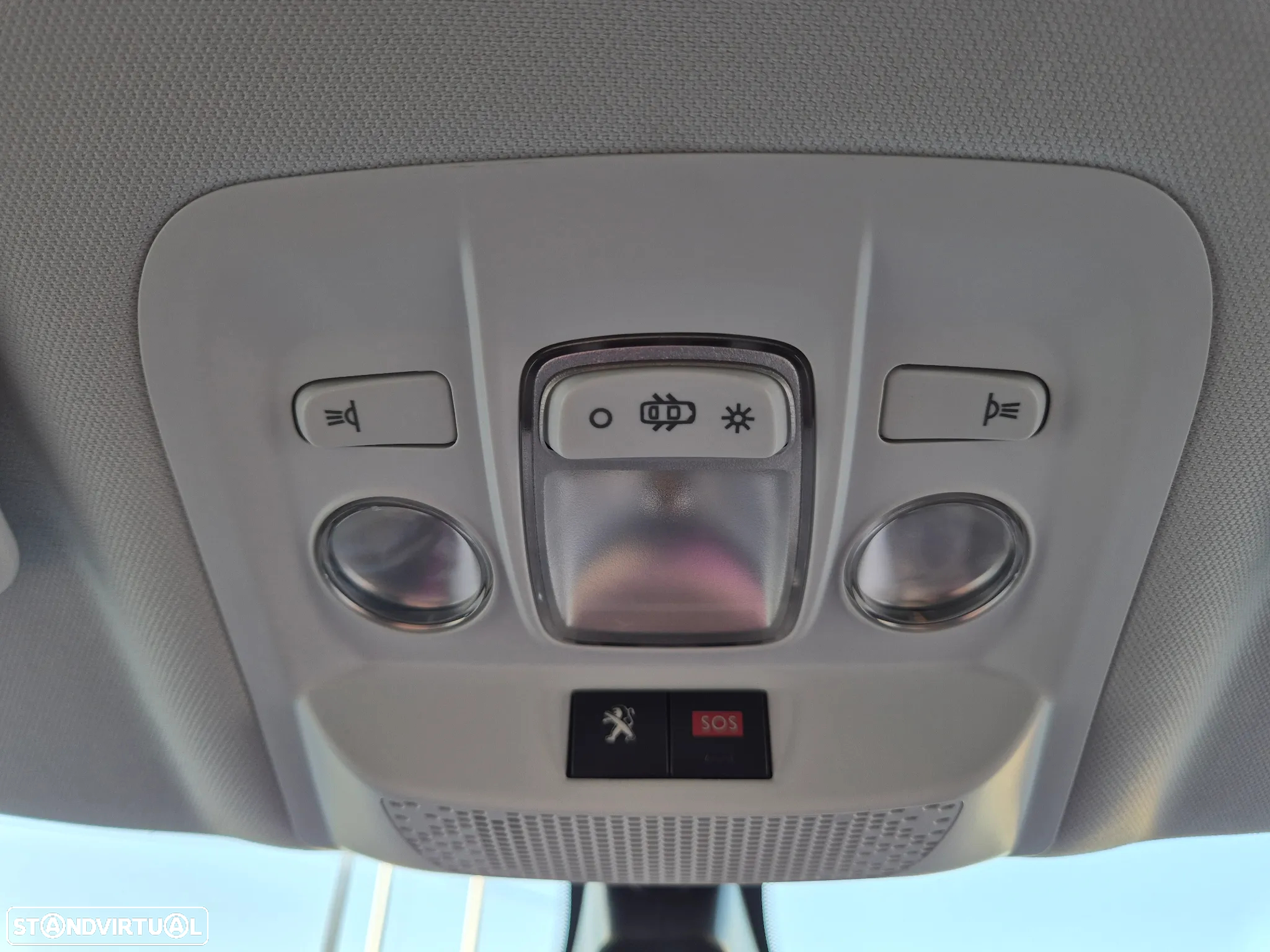 Peugeot 2008 1.2 PureTech Style - 30
