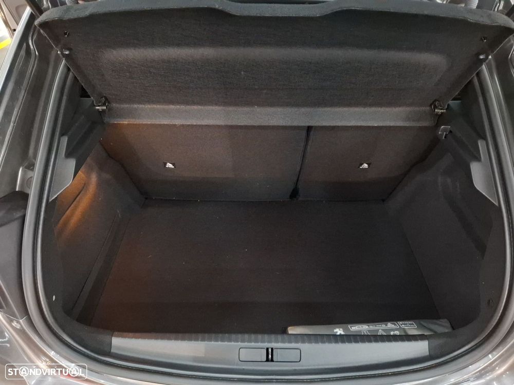 Peugeot 208 1.2 PureTech GT EAT8 - 25