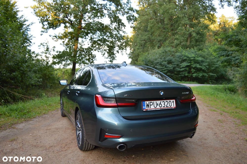 BMW Seria 3 330i - 11