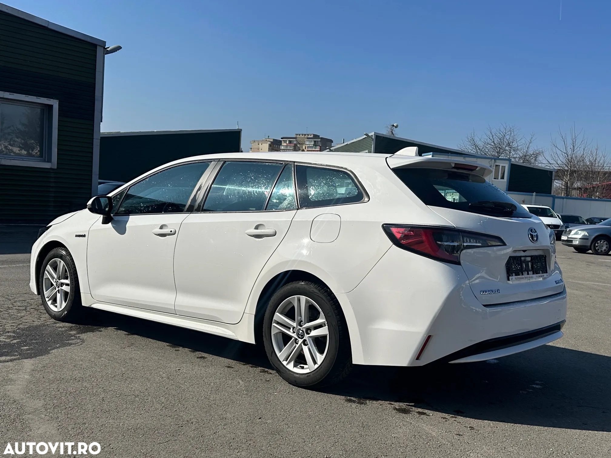 Toyota Corolla 1.8 Hybrid Business Edition - 25