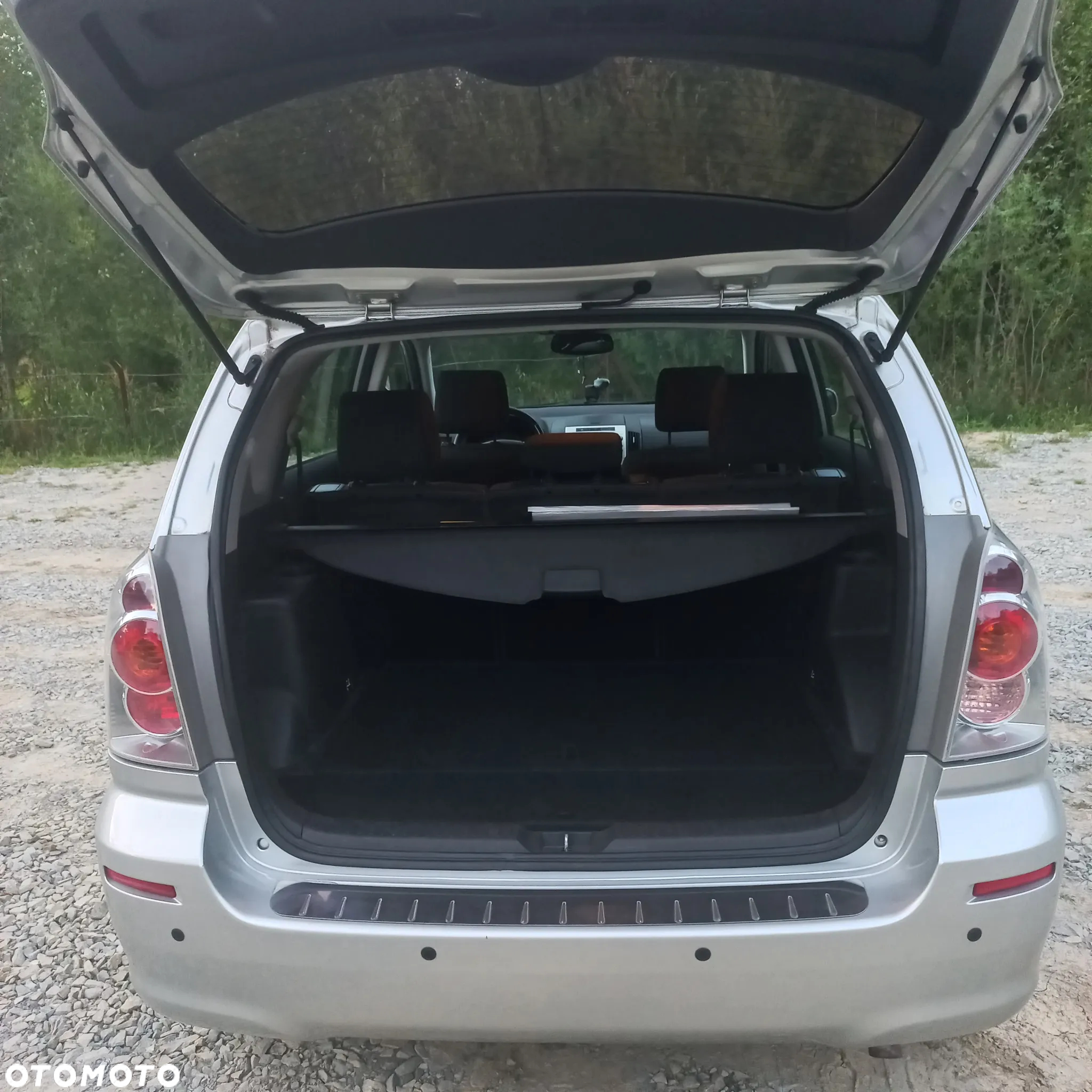 Toyota Corolla Verso 1.6 Sol - 11