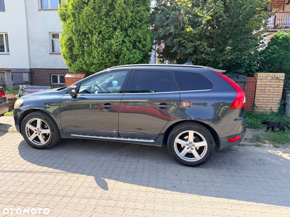 Volvo XC 60 T6 AWD Momentum - 3