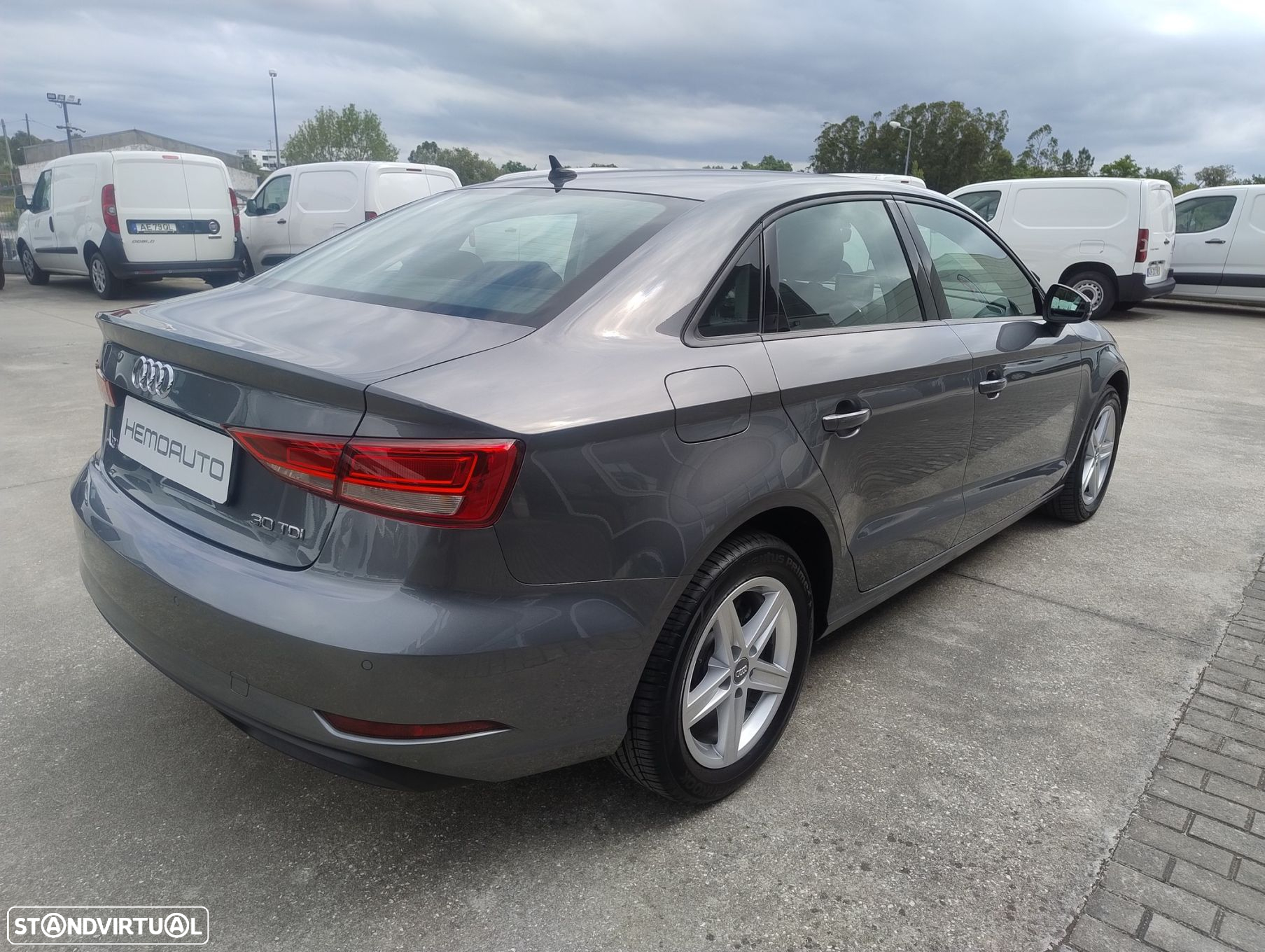 Audi A3 Limousine 30 TDI Design - 7