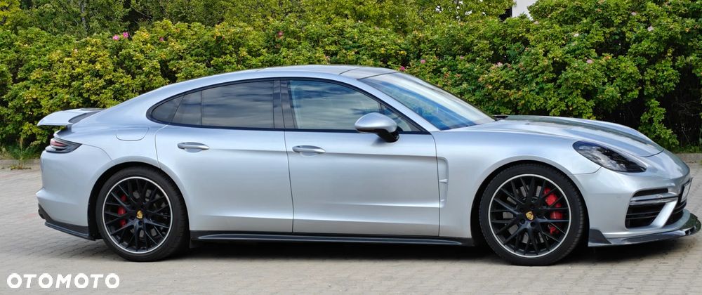 Porsche Panamera Turbo - 2