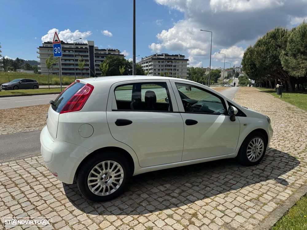 Fiat Punto 1.3 M-Jet Lounge S&S - 6