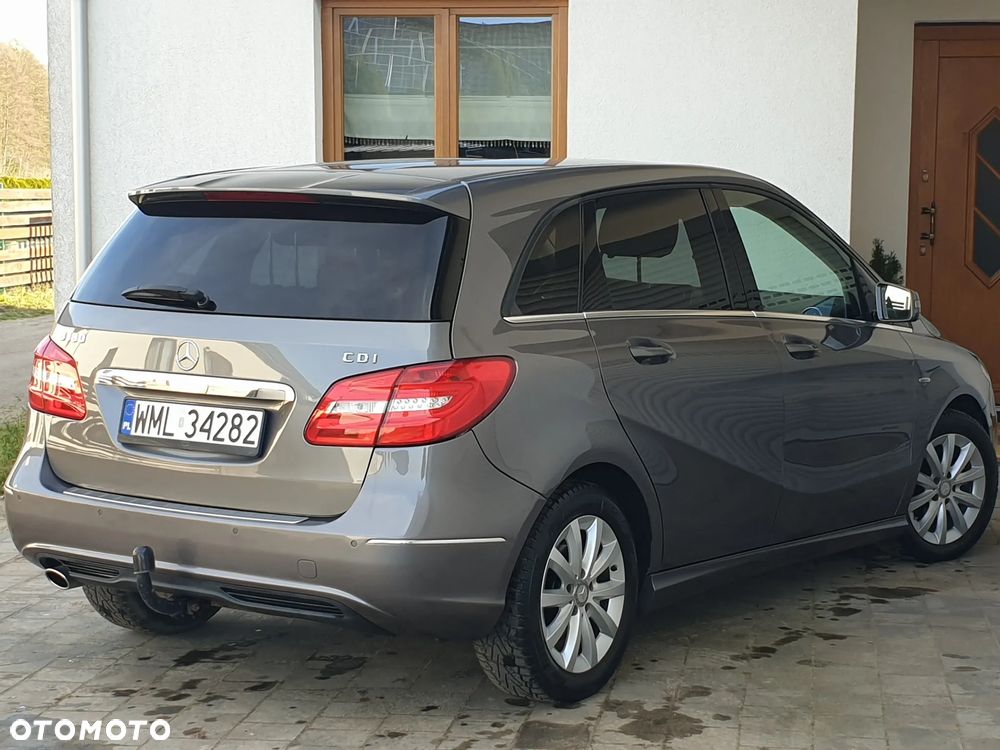 Mercedes-Benz Klasa B 180 CDI (BlueEFFICIENCY) - 6