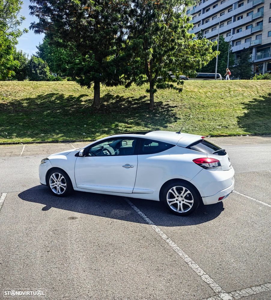 Renault Mégane Coupe Energy dCi 110 FAP Start & Stop GT Line - 33