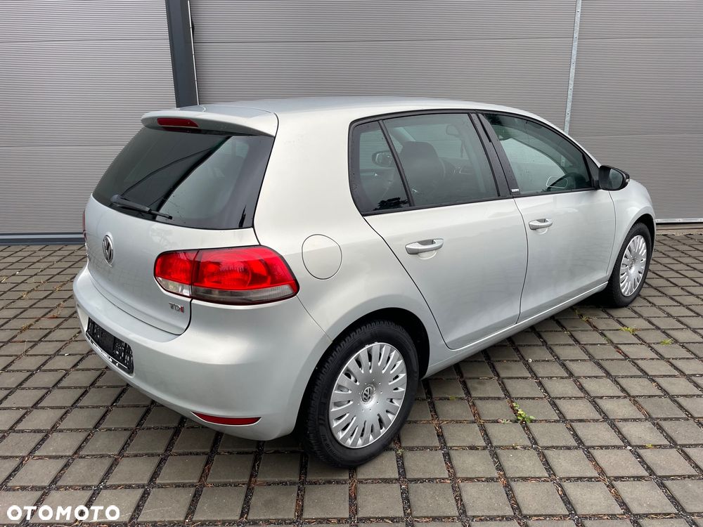 Volkswagen Golf 1.6 TDI DPF BlueMotion Technology Style - 17
