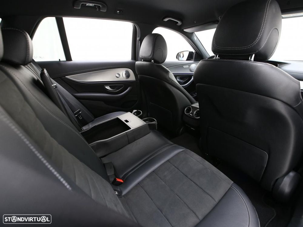 Mercedes-Benz E 300 de AMG Line - 12