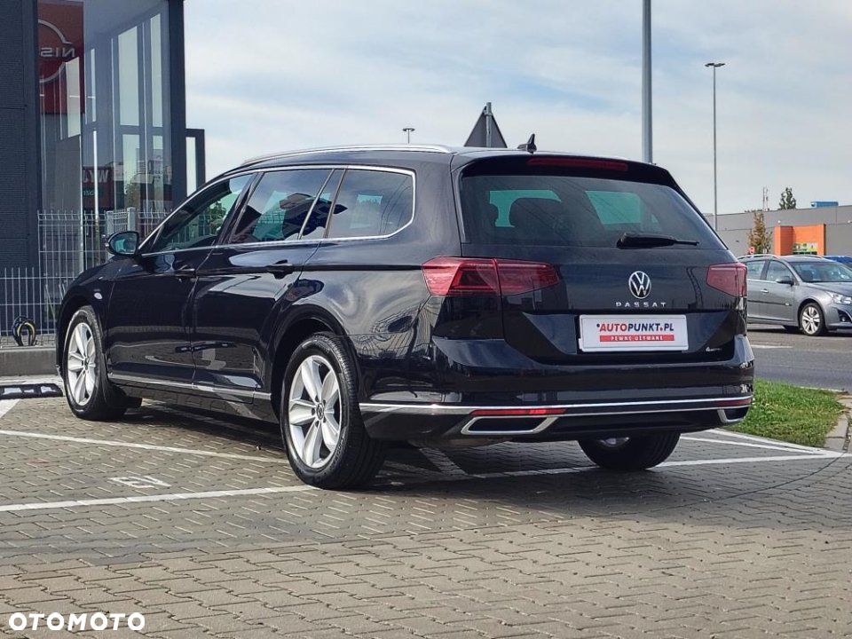 Volkswagen Passat - 7