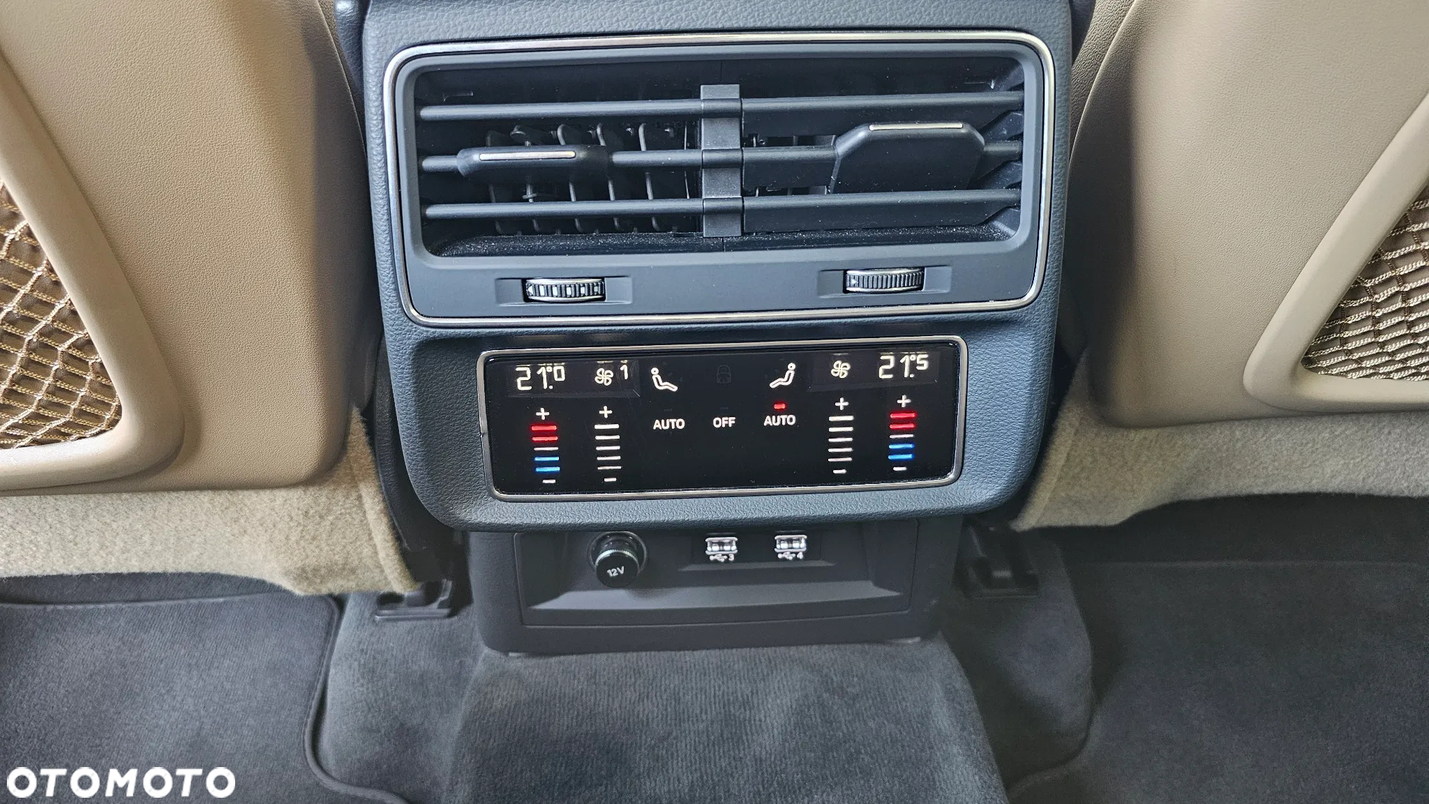 Audi Q8 - 12