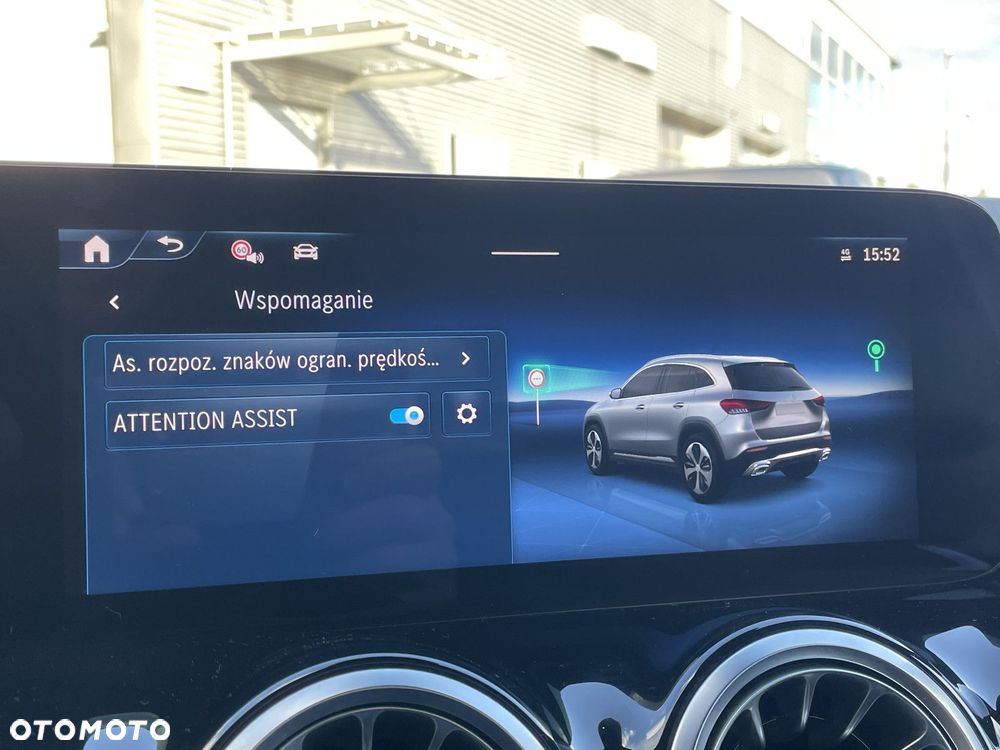 Mercedes-Benz GLA 200 d AMG Line 8G-DCT - 32