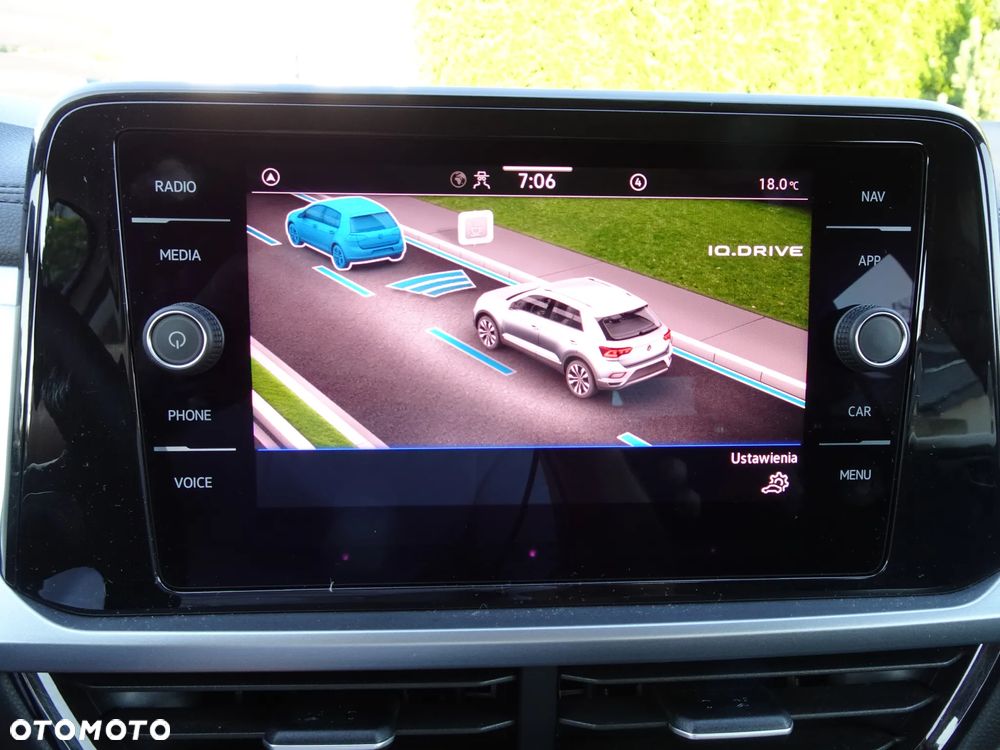 Volkswagen T-Roc 1.5 TSI Life - 30