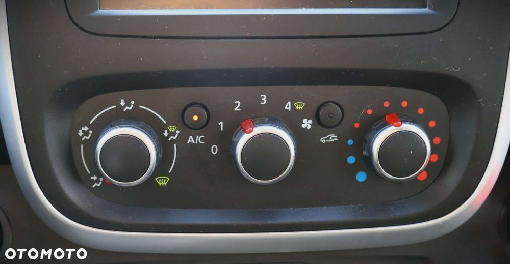 Renault Trafic - 29