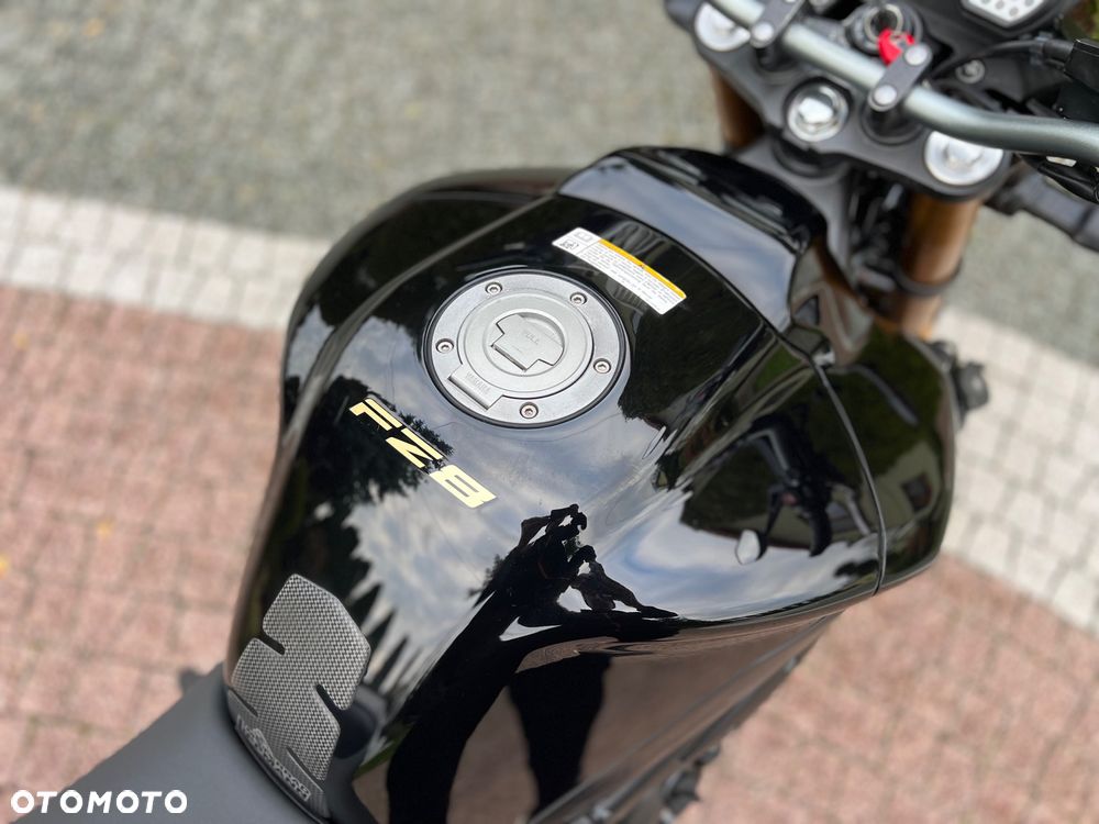 Yamaha FZ8 - 16