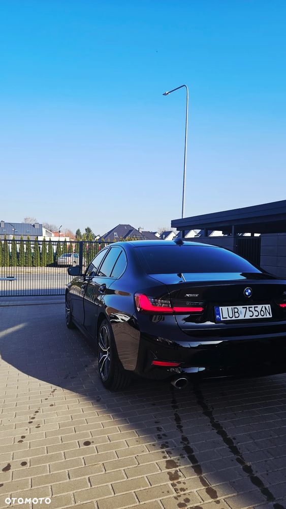 BMW Seria 3 330i Luxury Line sport - 9