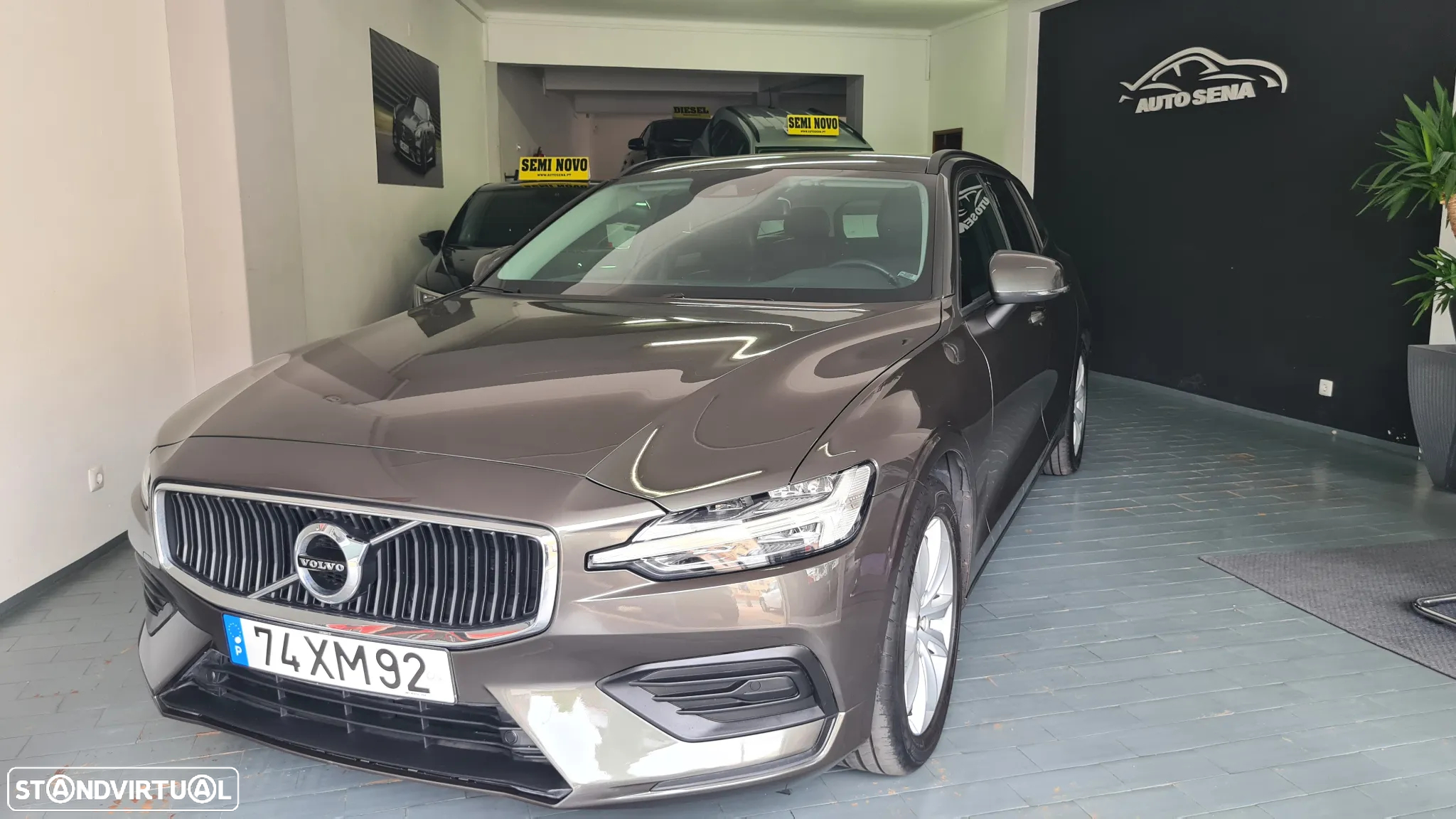 Volvo V60 2.0 D3 Momentum - 3